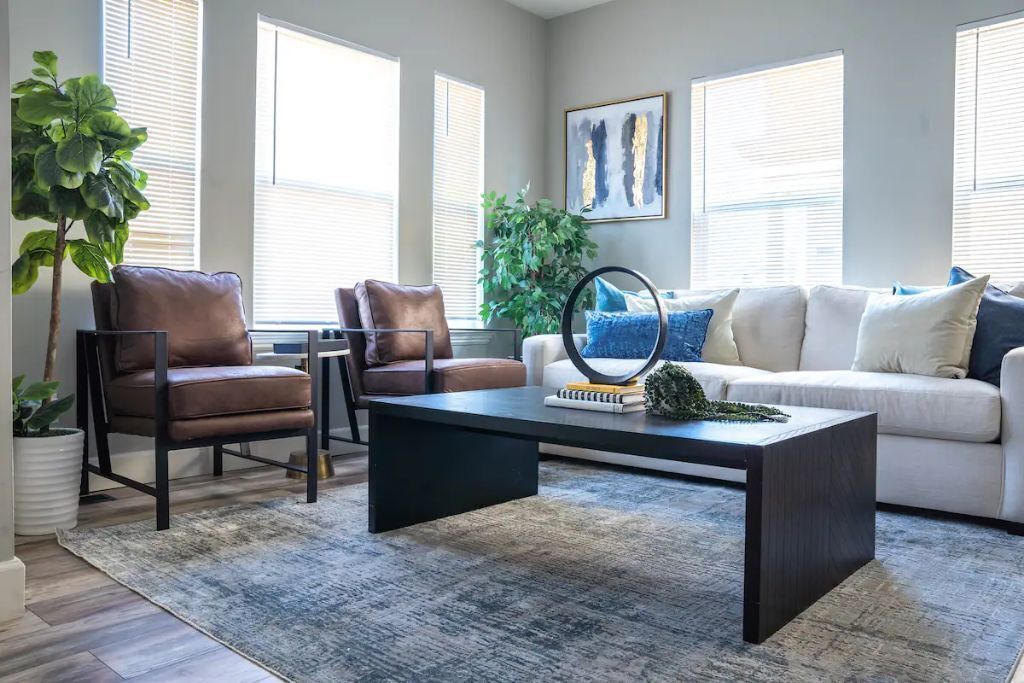 Photo of Livingroom in Hoover - Foster