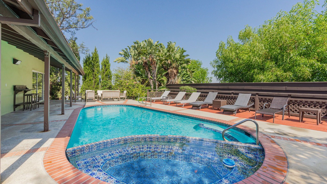 Photo of Outdoor in Studio City