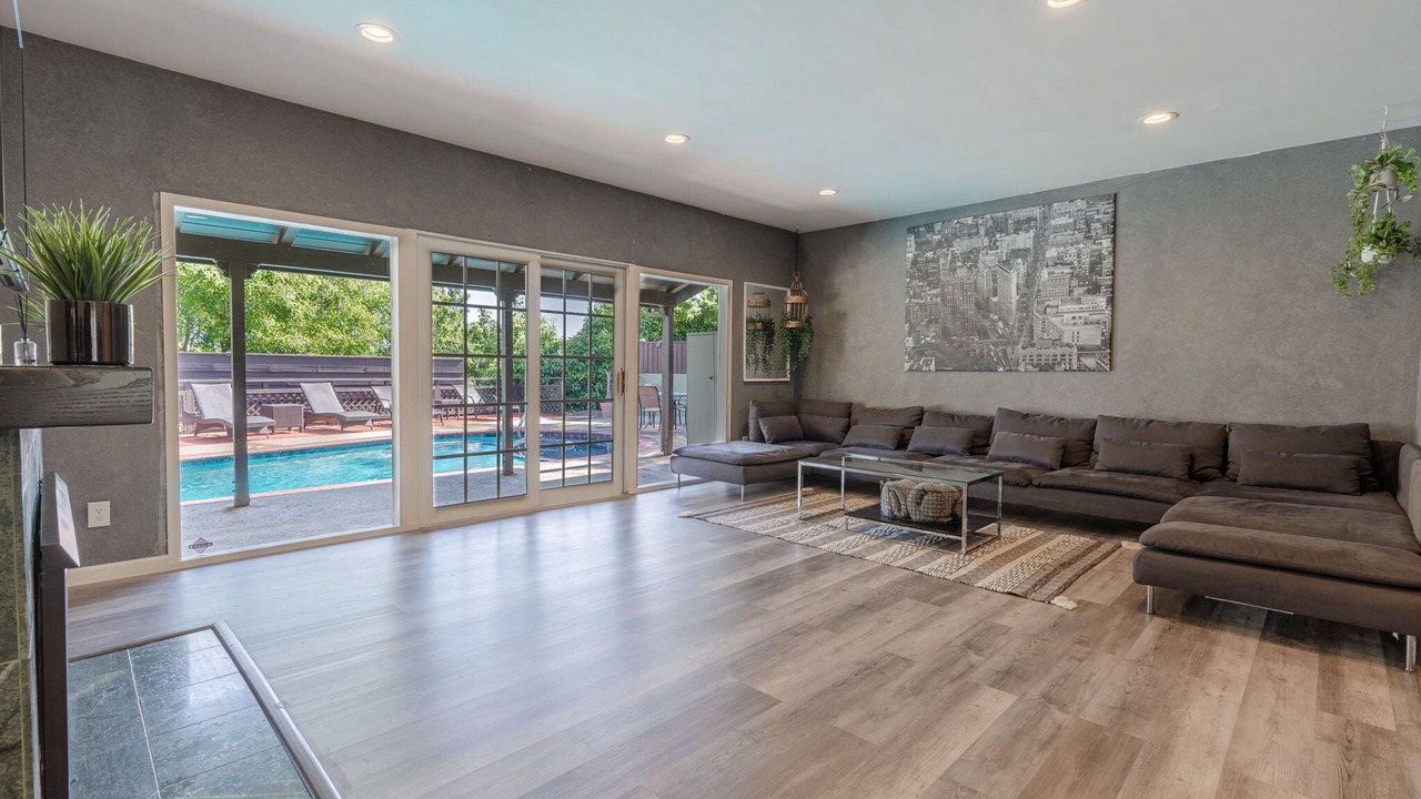 Photo of Livingroom in Studio City