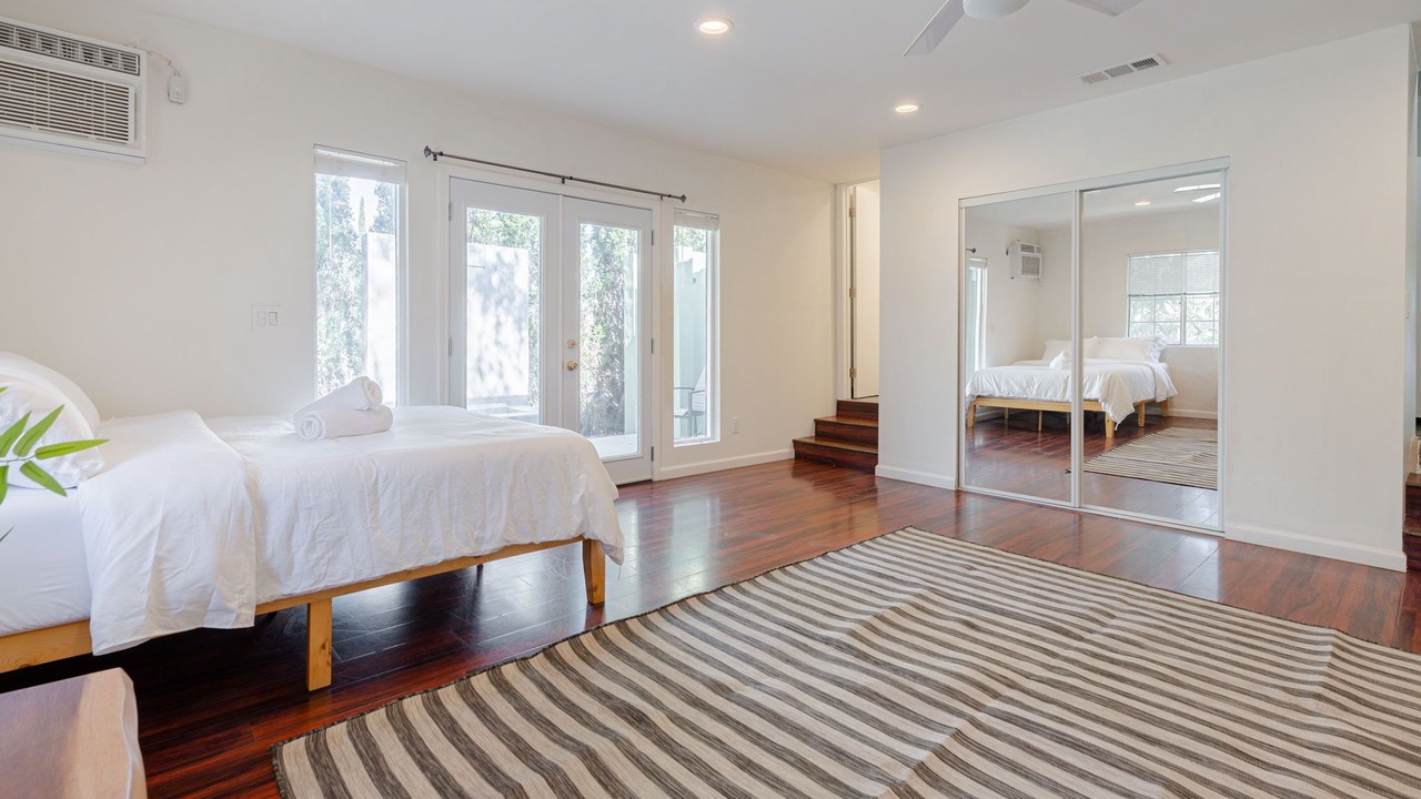 Photo of Bedroom in Studio City