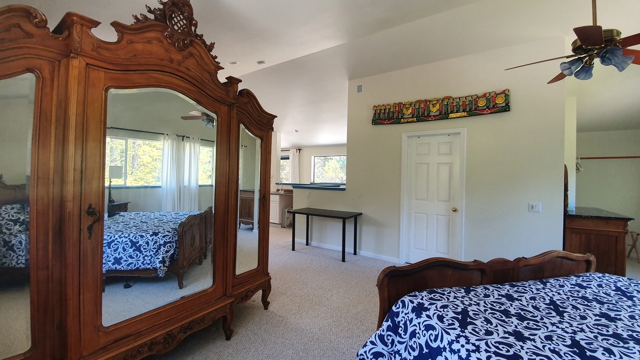 Photo of Bedroom in Gualala
