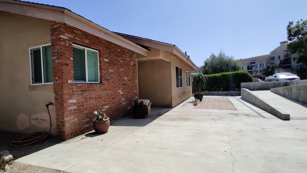 Photo of Outdoor in Circle Area