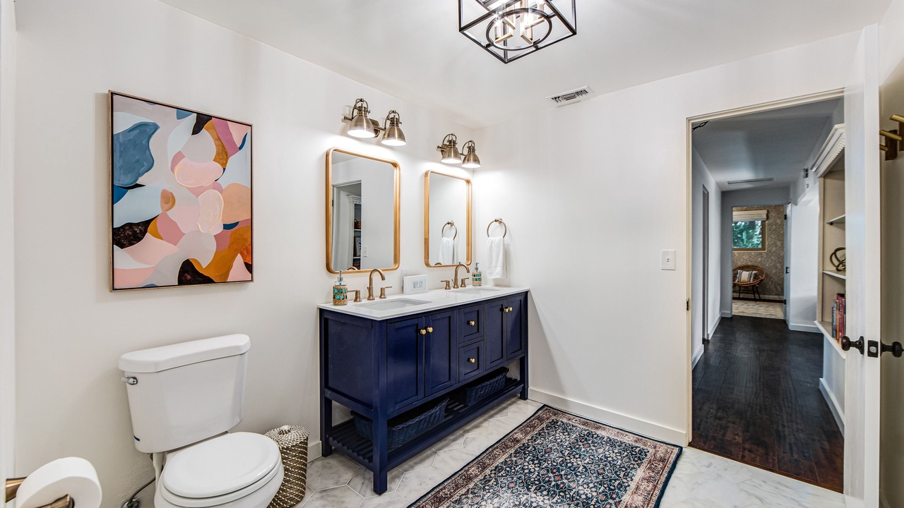 Photo of Bathroom in Cedar Glen