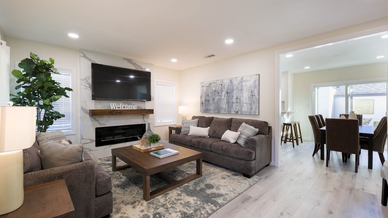 Photo of Livingroom in Monterey Park