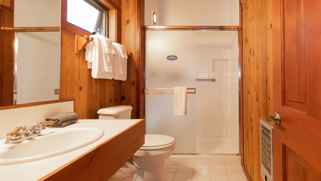 Photo of Bathroom in Anchor Bay