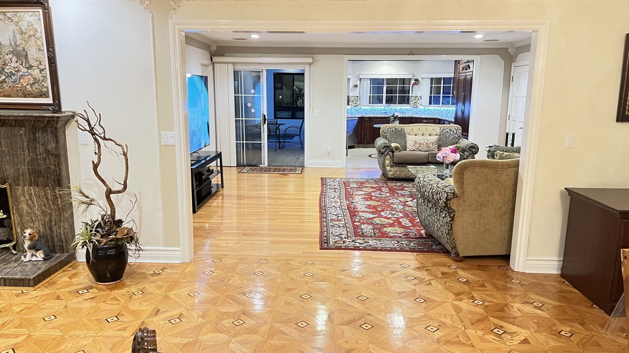 Photo of Bedroom in Valley Glen