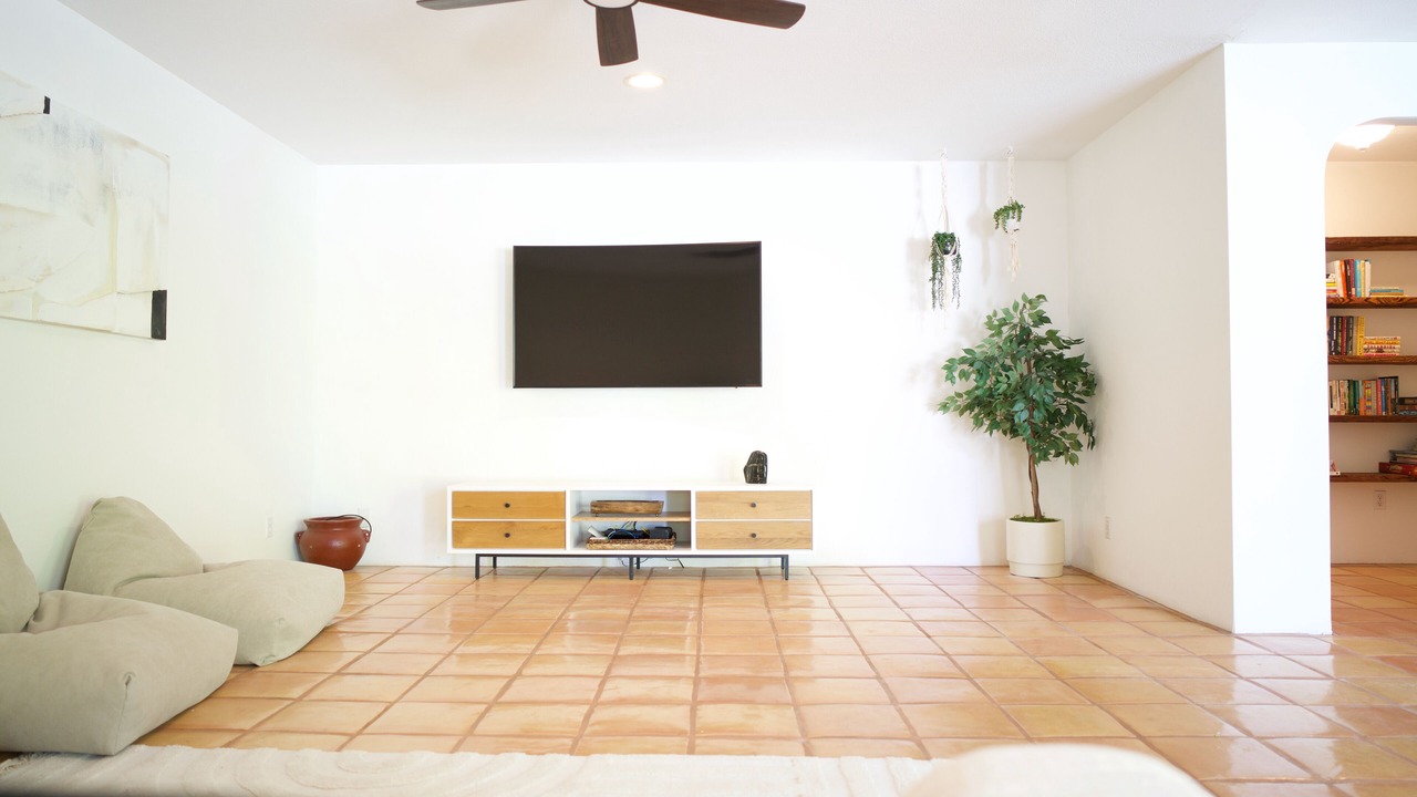 Photo of Livingroom in Uptown Design District