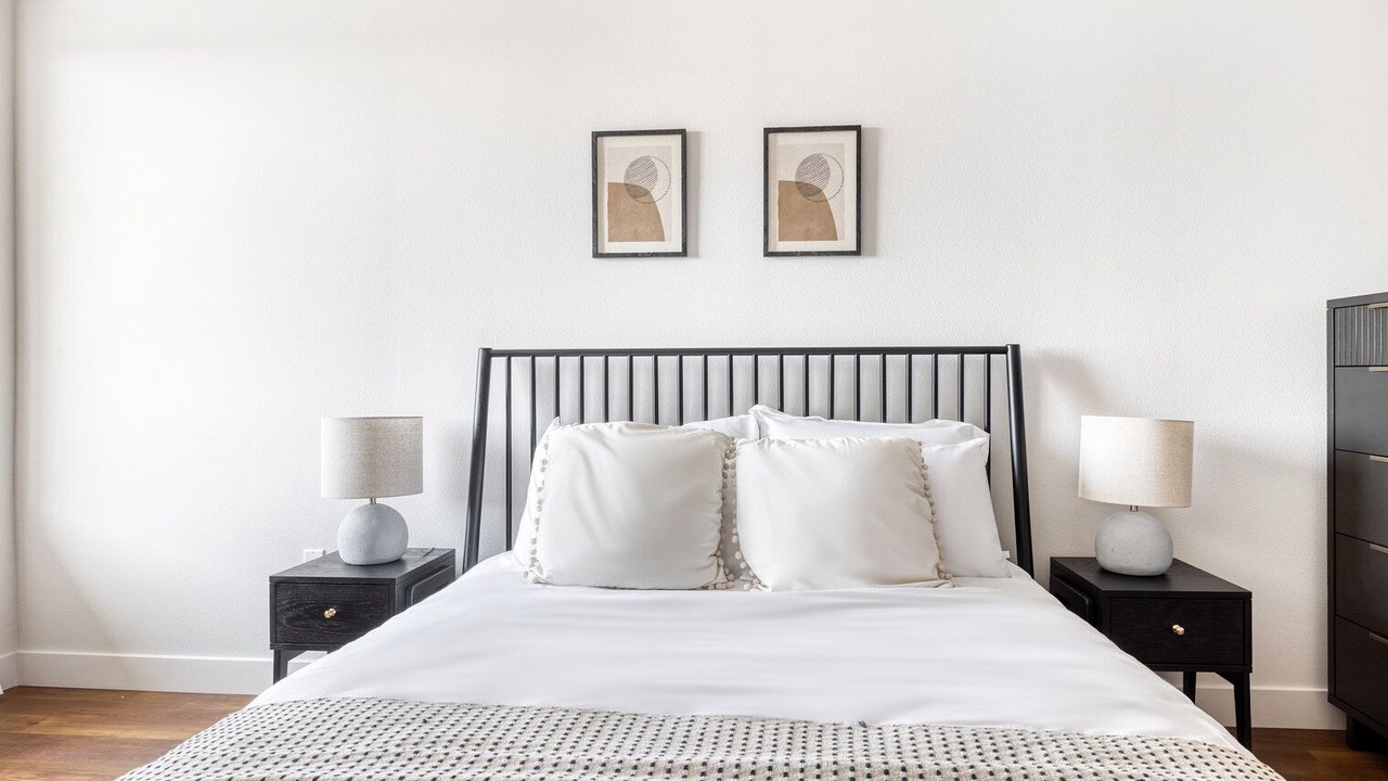 Photo of Bedroom in Inglewood