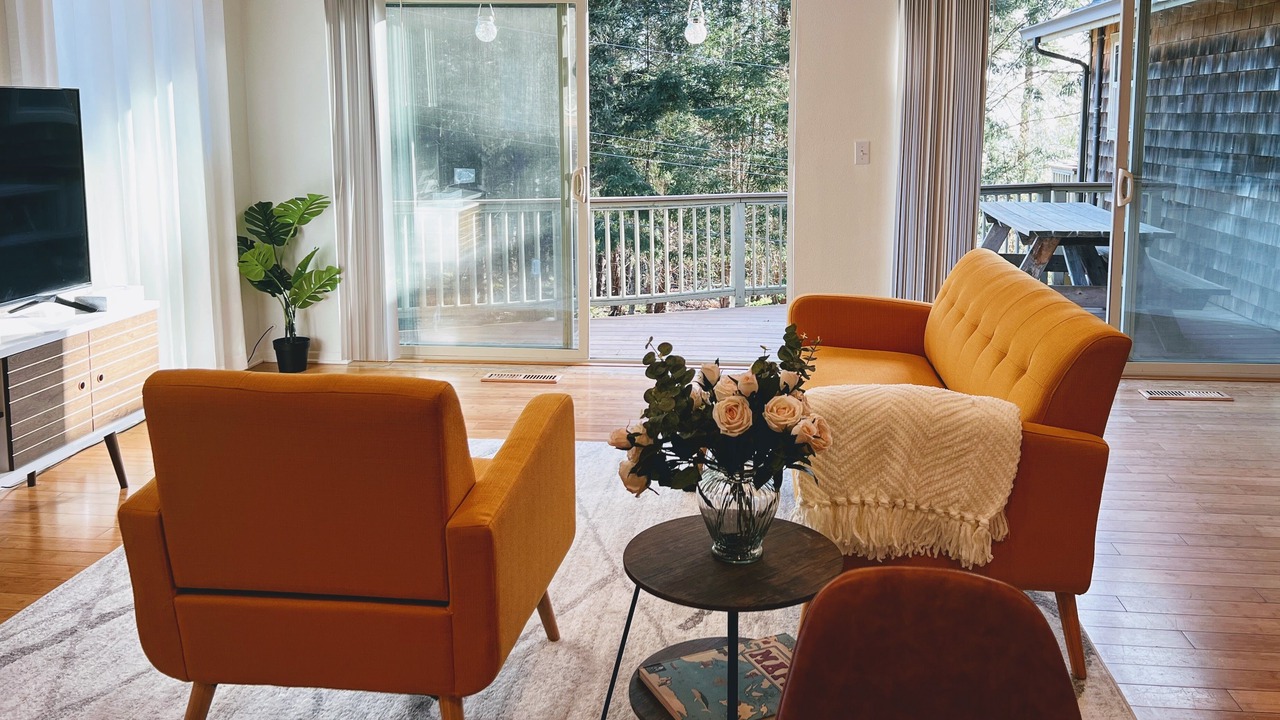 Photo of Livingroom in Shelter Cove
