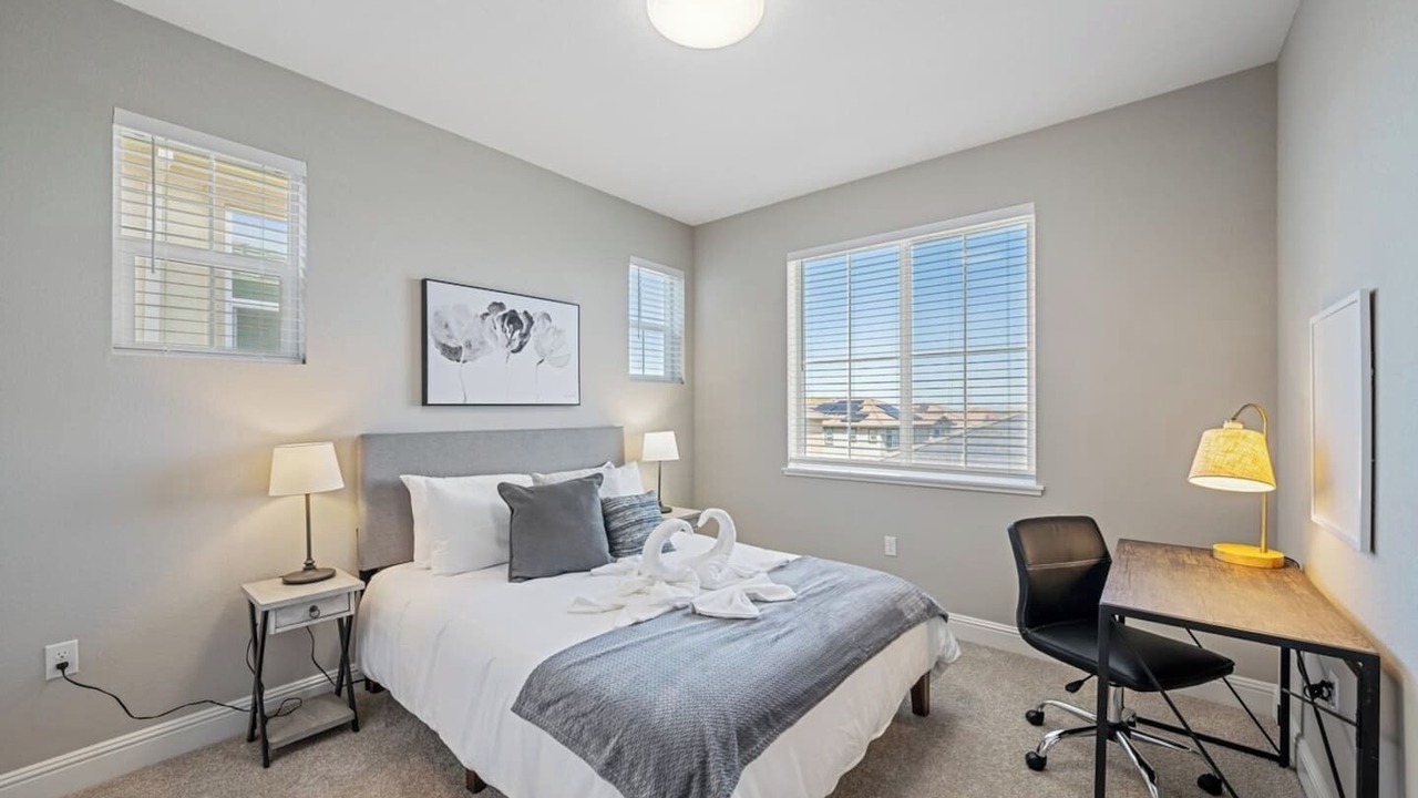 Photo of Bedroom in Pittsburg