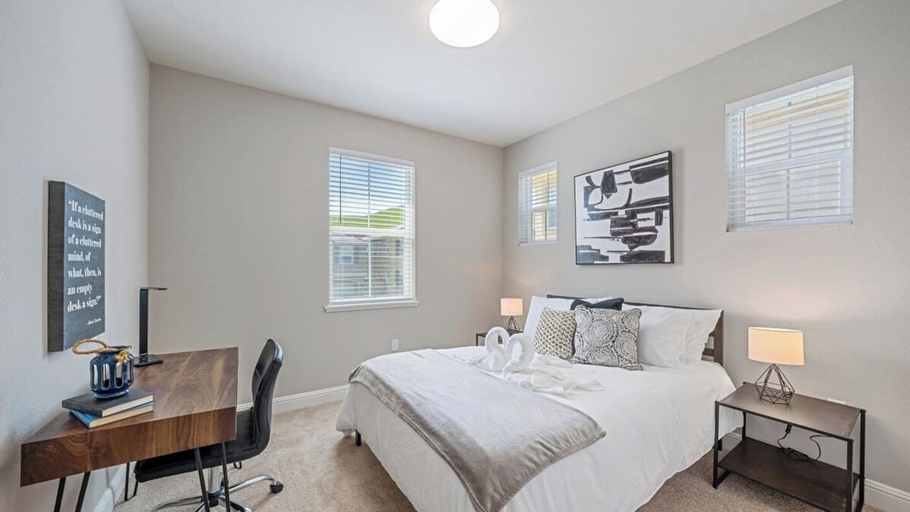 Photo of Bedroom in Pittsburg