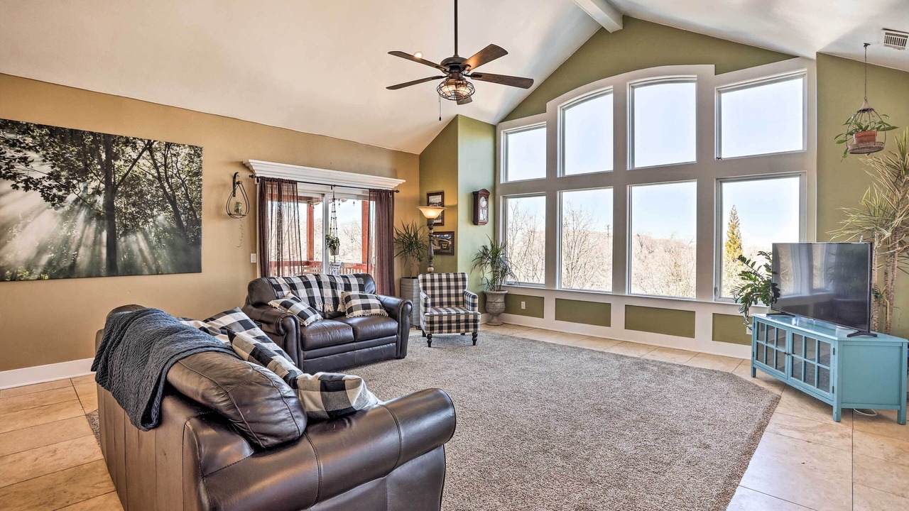 Photo of Bedroom in Lake Arrowhead