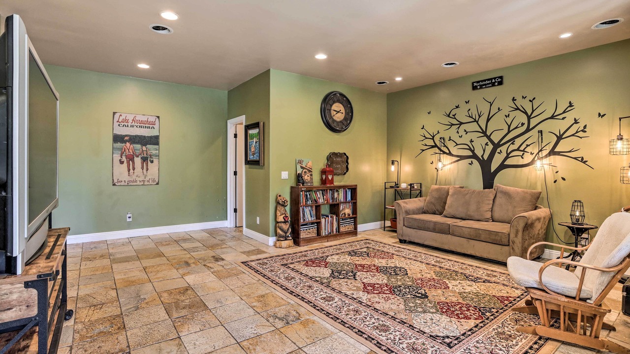 Photo of Bedroom in Lake Arrowhead