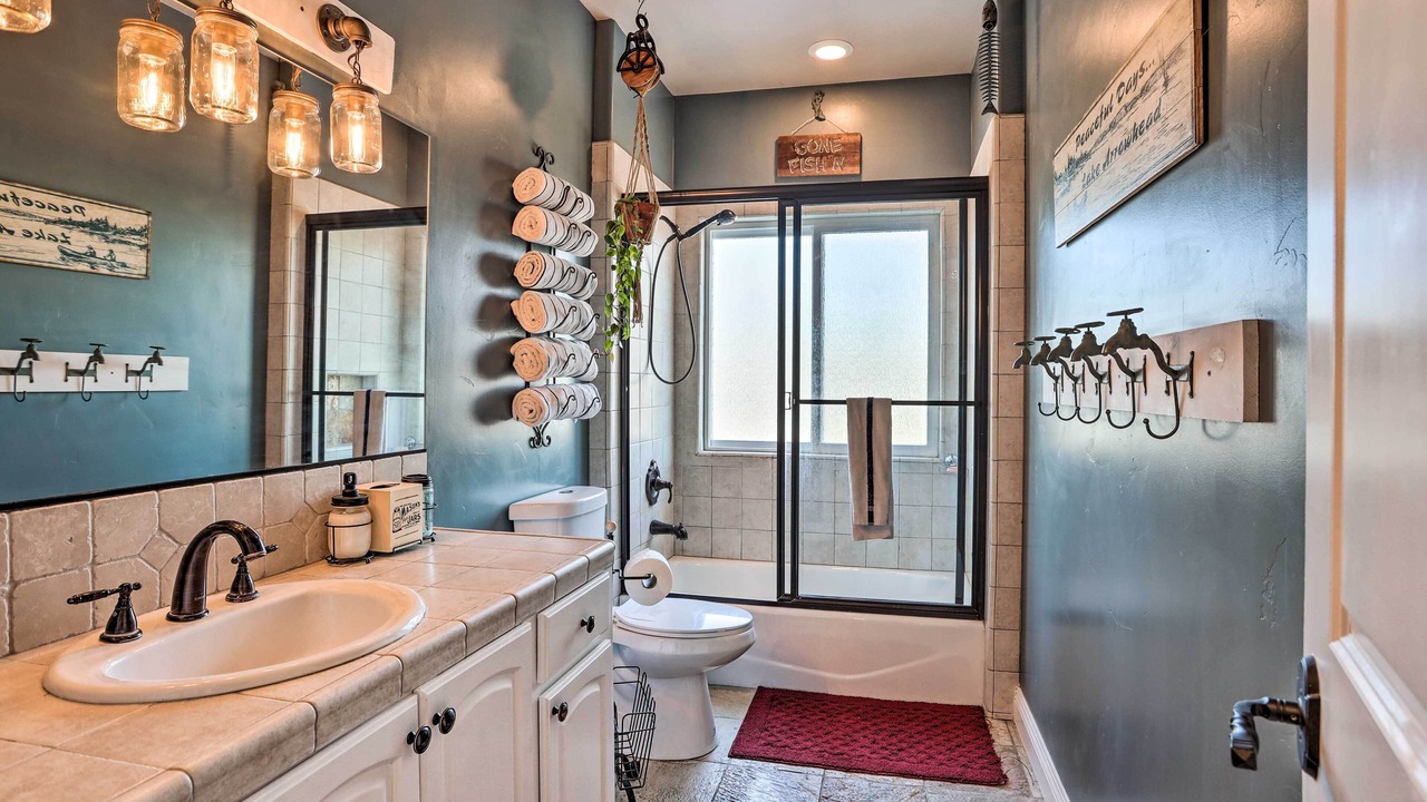Photo of Bathroom in Lake Arrowhead
