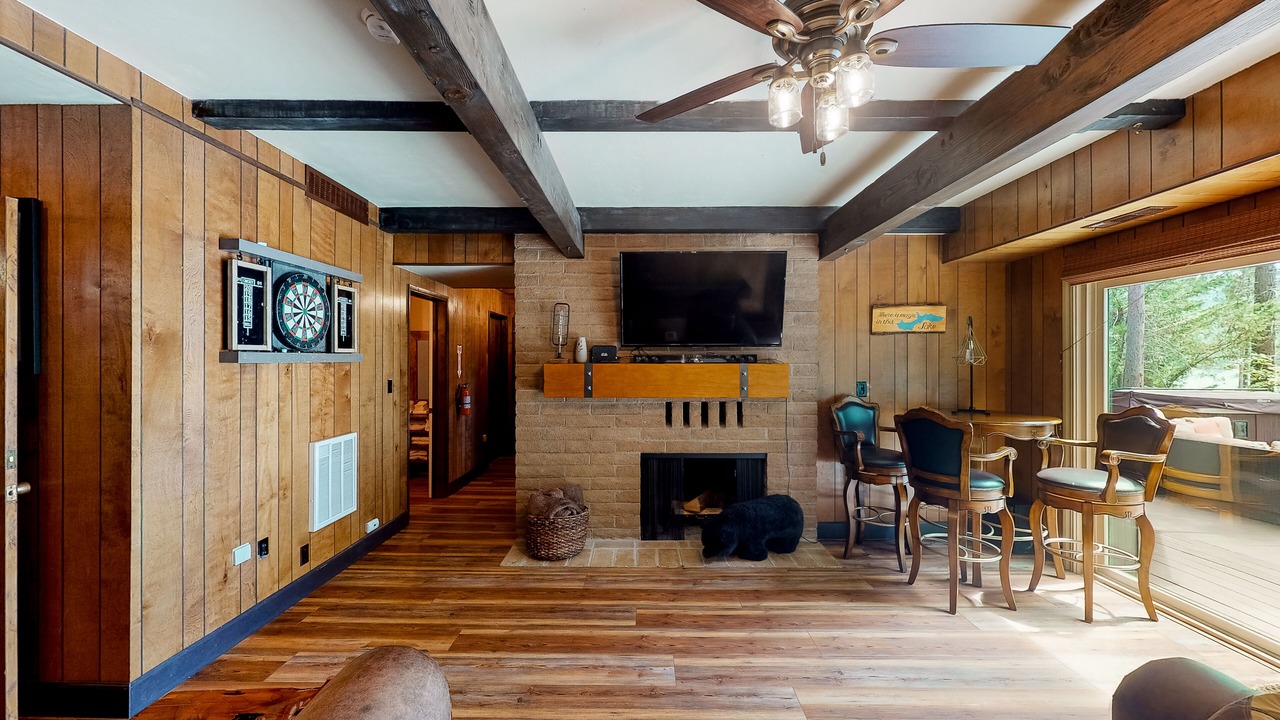 Photo of Livingroom in Bass Lake
