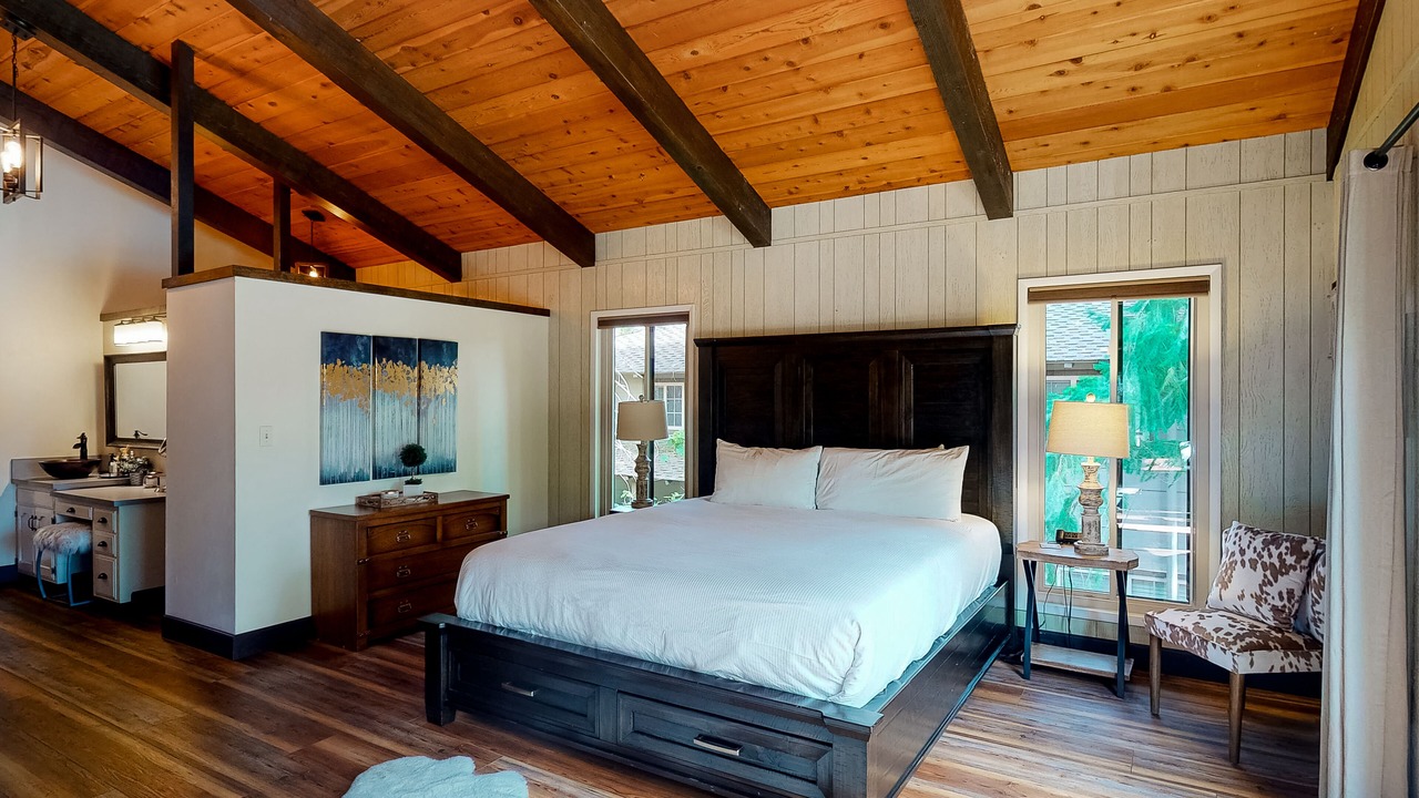 Photo of Bedroom in Bass Lake