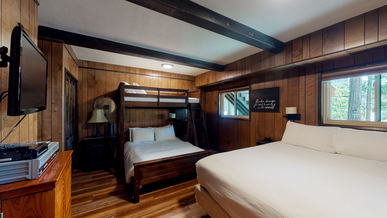 Photo of Bedroom in Bass Lake