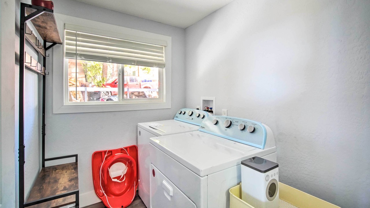 Photo of Bedroom in Running Springs