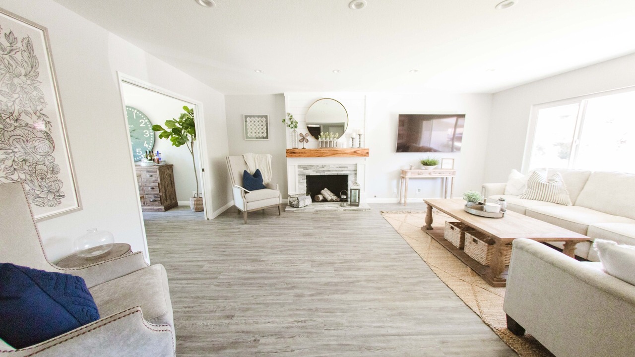 Photo of Livingroom in Anaheim Hills