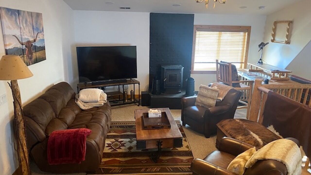 Photo of Bedroom in Crestline