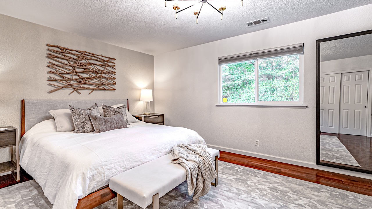 Photo of Bedroom in McKinleyville