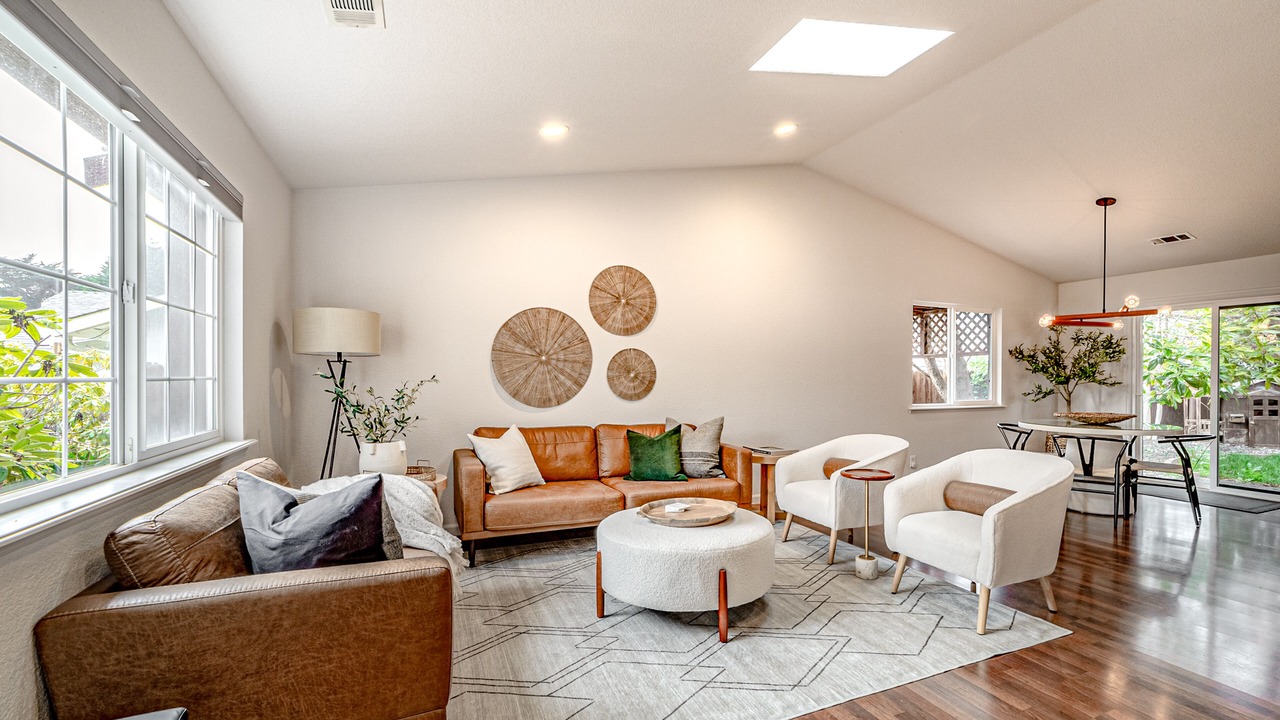 Photo of Livingroom in McKinleyville