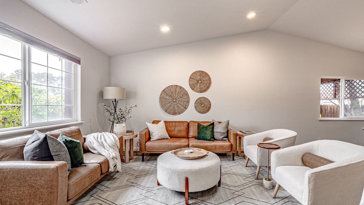 Photo of Livingroom in McKinleyville