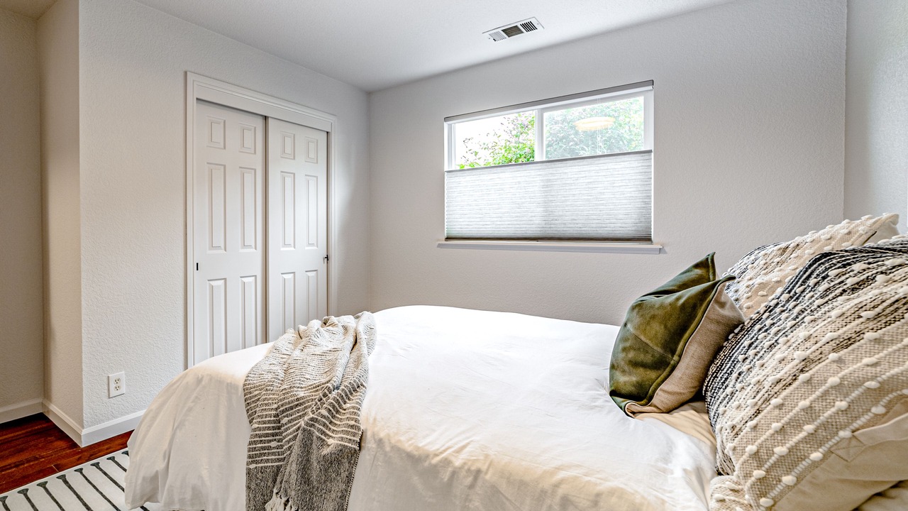 Photo of Bedroom in McKinleyville