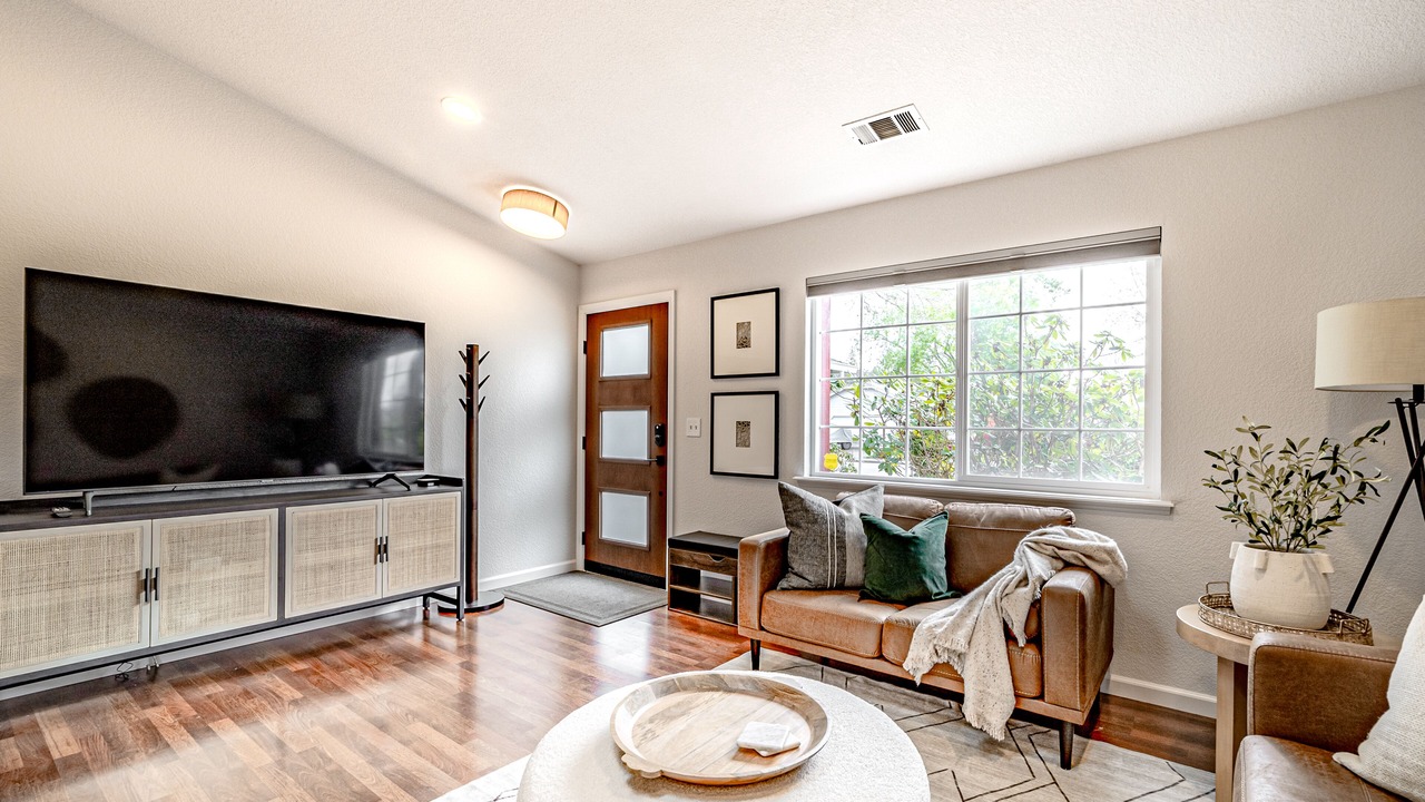 Photo of Livingroom in McKinleyville