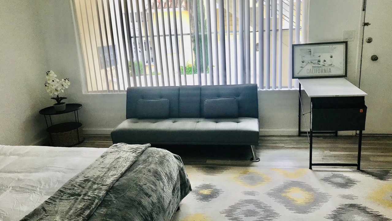 Photo of Bedroom in Sawtelle