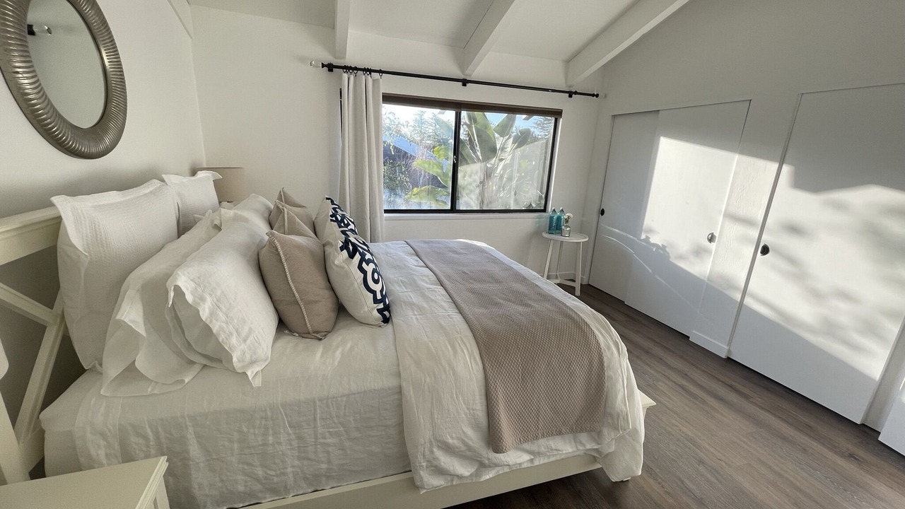 Photo of Bedroom in Alta Mesa