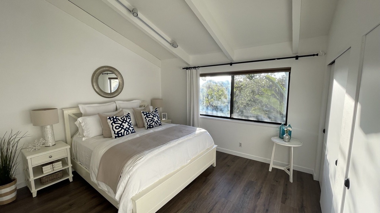 Photo of Bedroom in Alta Mesa