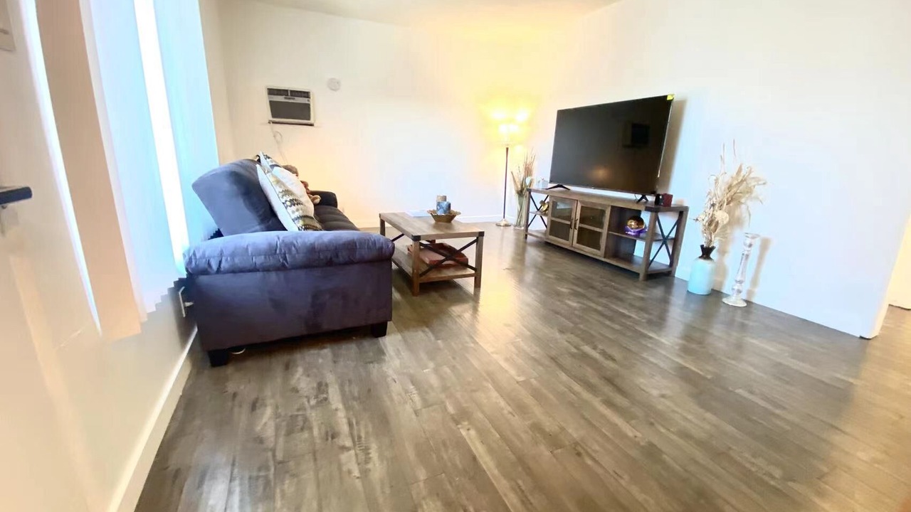 Photo of Livingroom in East Whittier