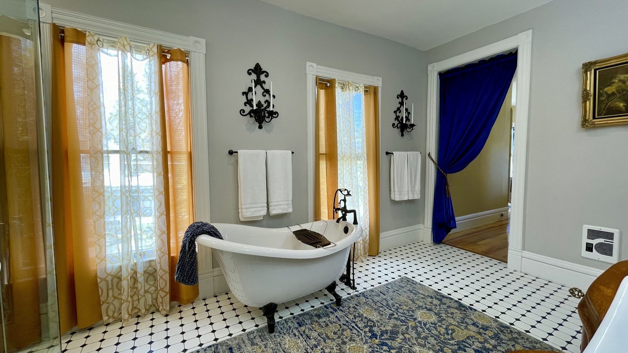 Photo of Bedroom in Yreka