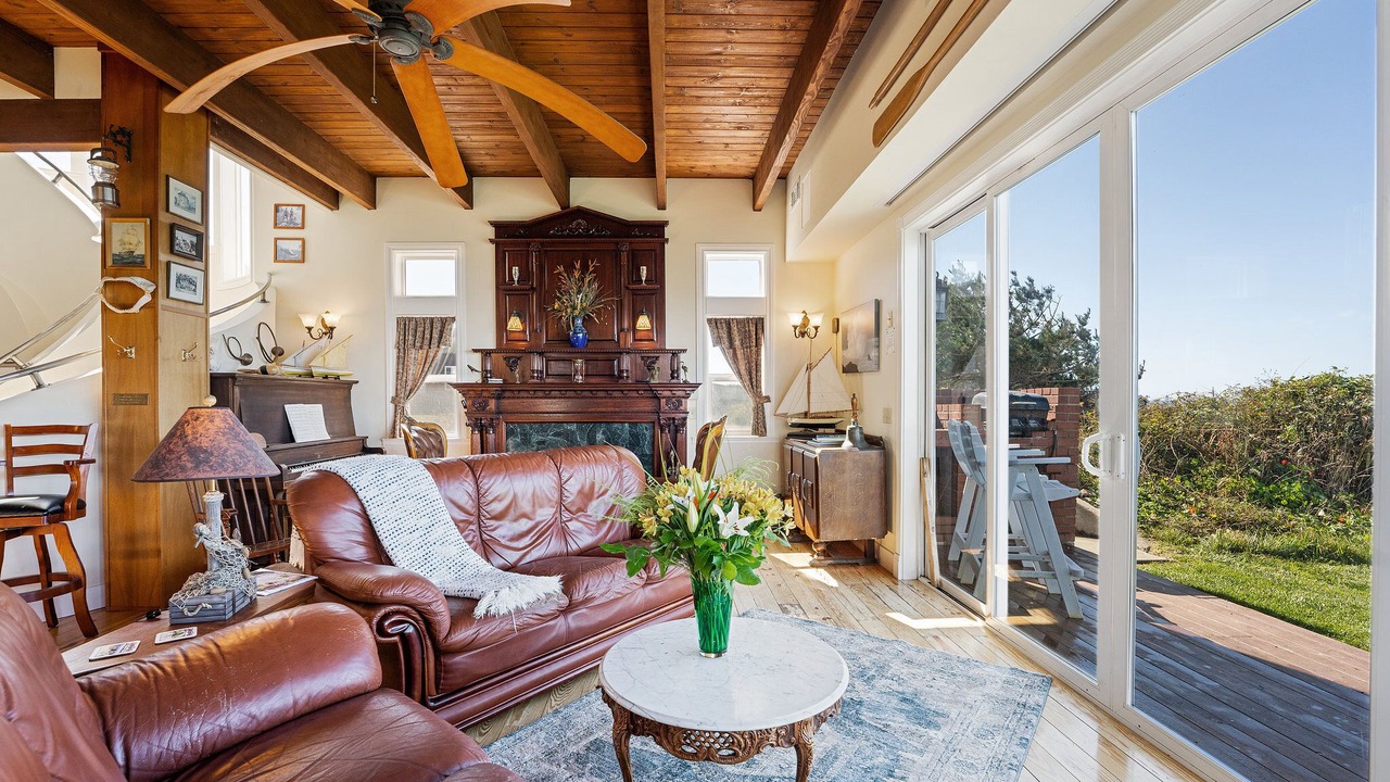 Photo of Livingroom in Westport