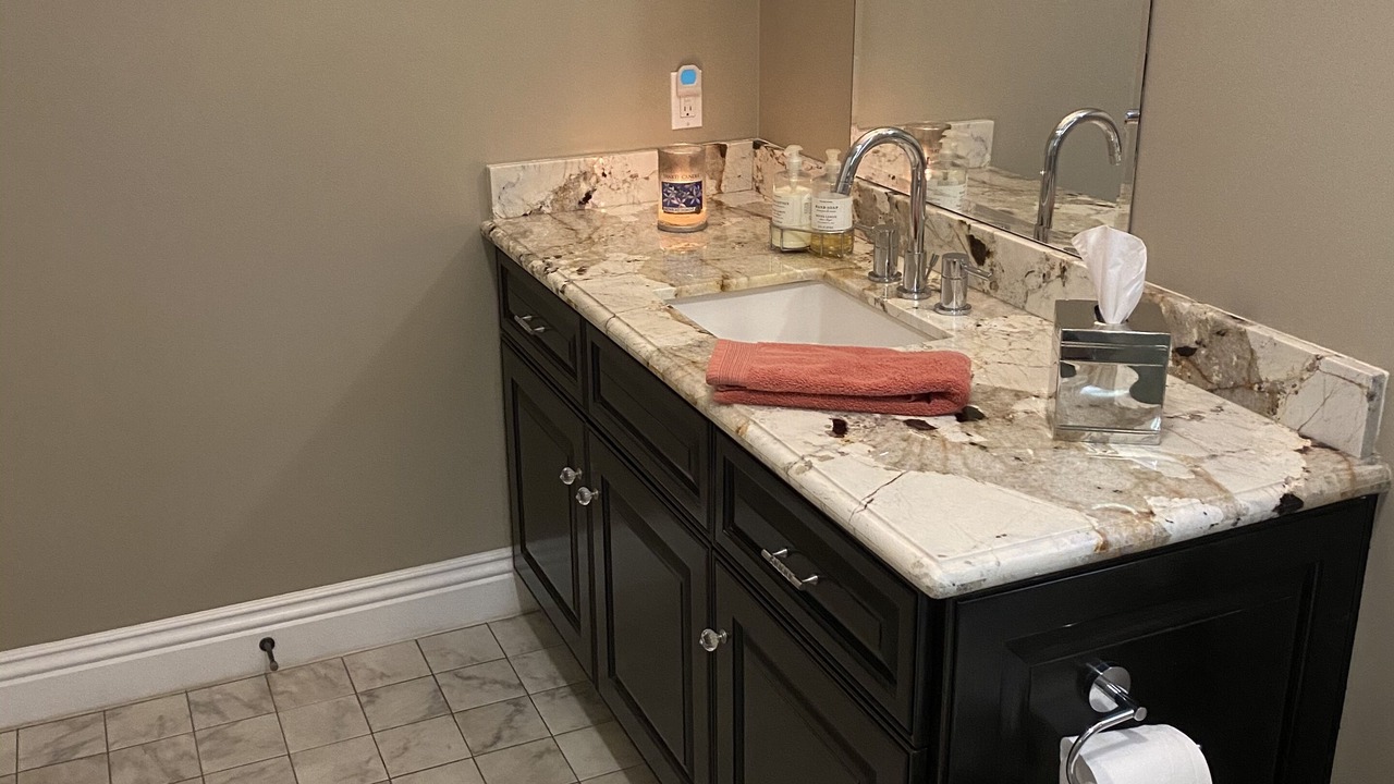 Photo of Bathroom in Los Feliz