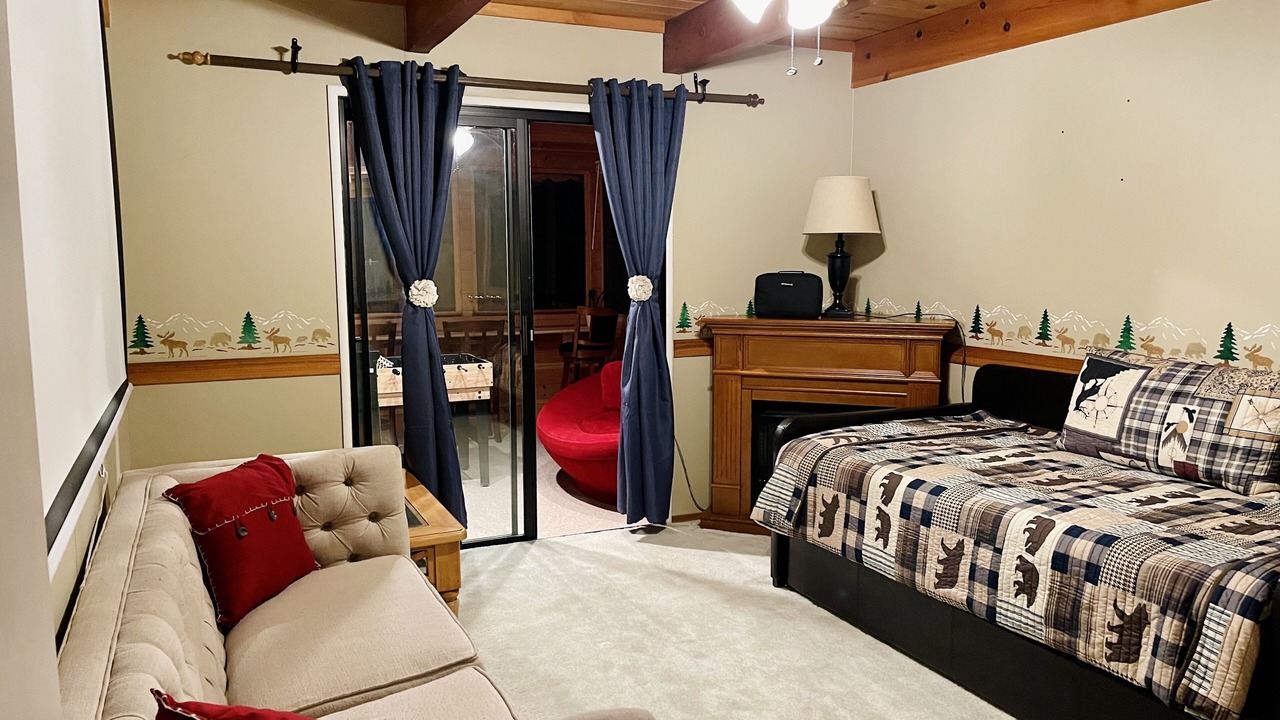 Photo of Bedroom in Mi-Wuk Village