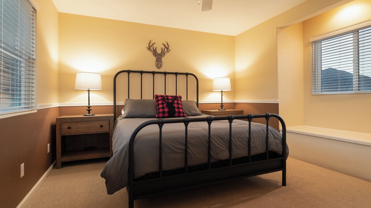 Photo of Bedroom in Kernville