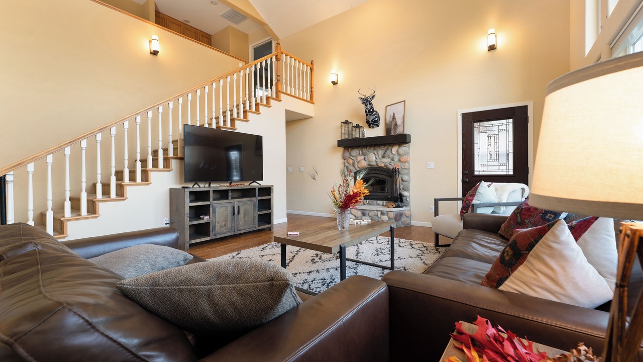 Photo of Livingroom in Kernville