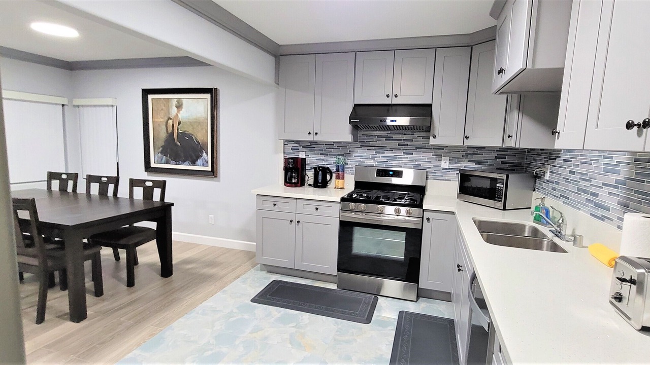 Photo of Kitchen in Midway City
