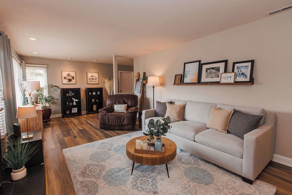 Photo of Livingroom in Del Rey Oaks