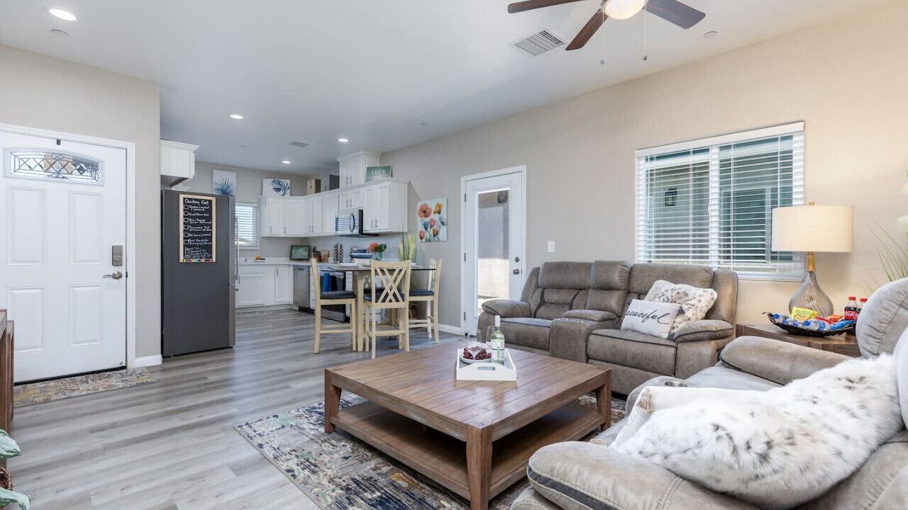 Photo of Livingroom in Ridgecrest