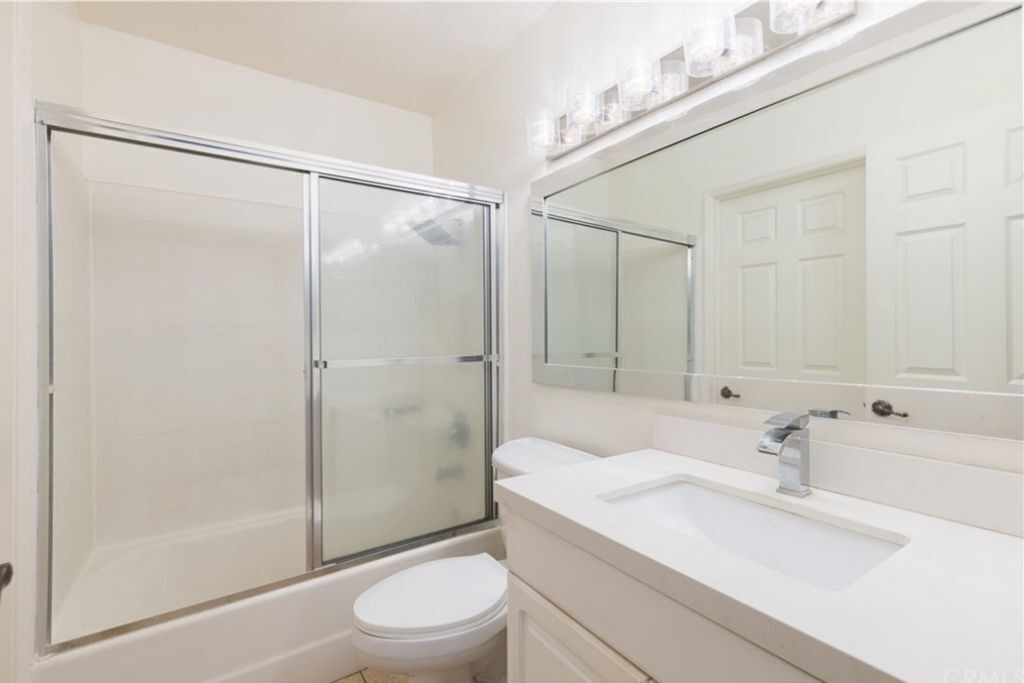 Photo of Bathroom in Yorktown