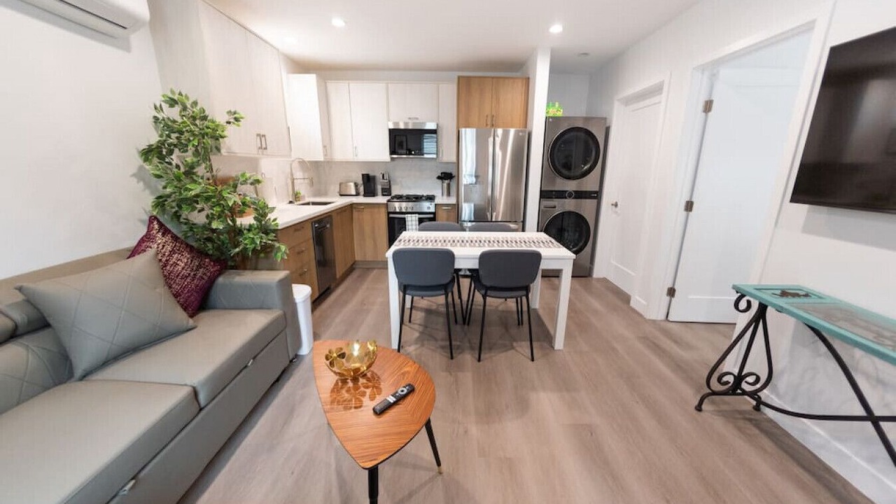 Photo of Bedroom in NoHo Arts District