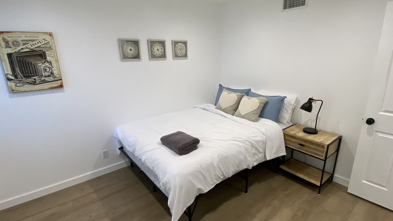 Photo of Bedroom in Malibu Canyon