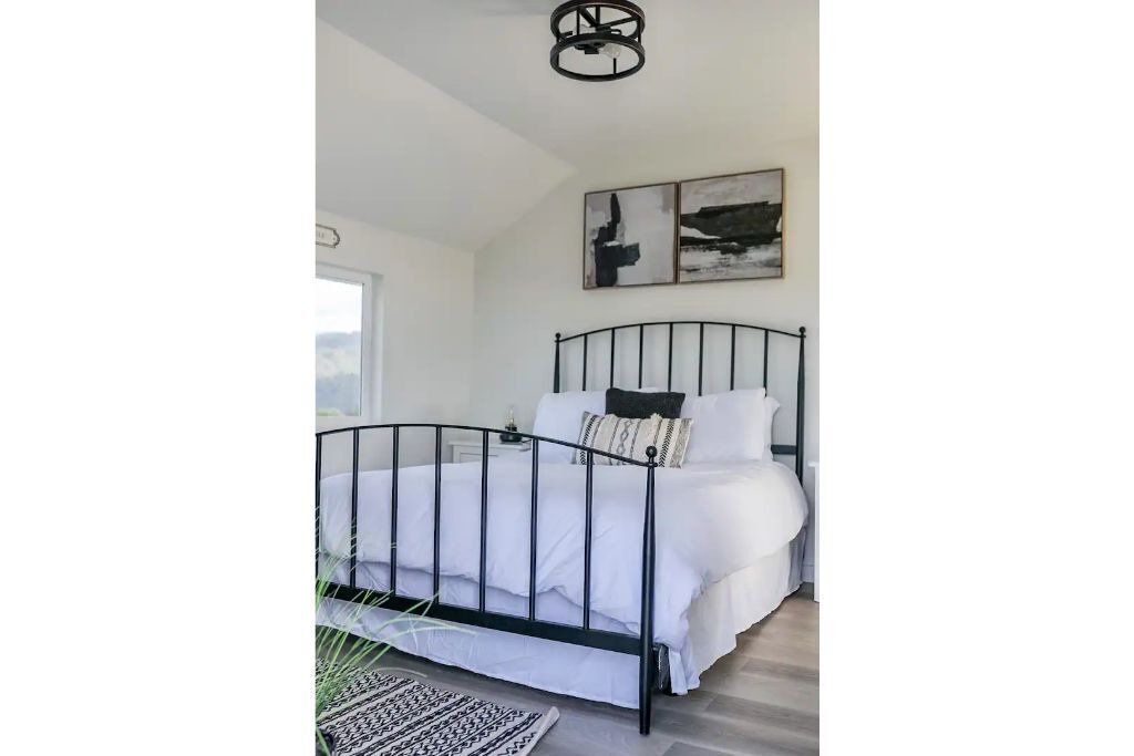 Photo of Bedroom in Rio Dell