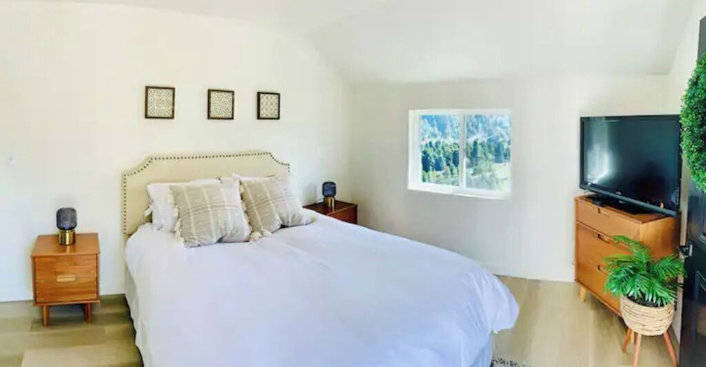 Photo of Bedroom in Rio Dell