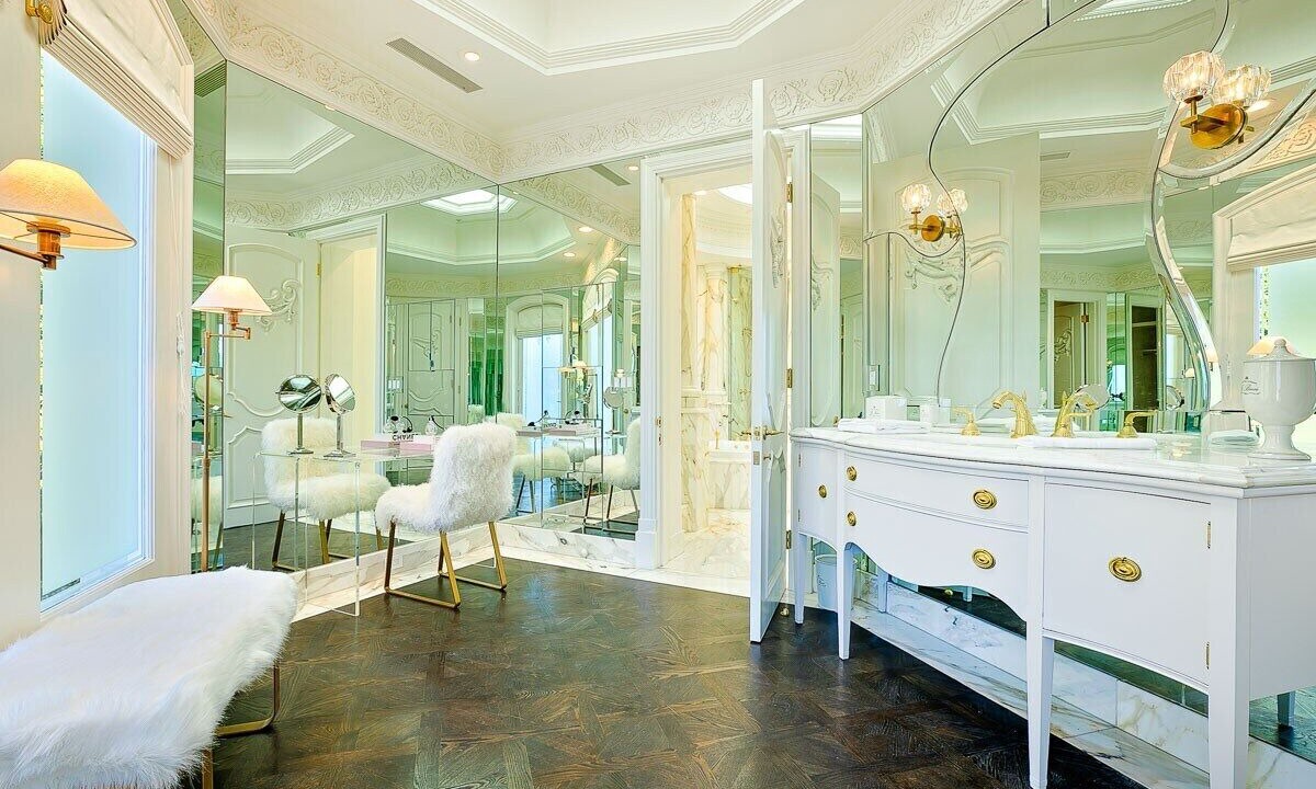 Photo of Bathroom in Beverly Hills
