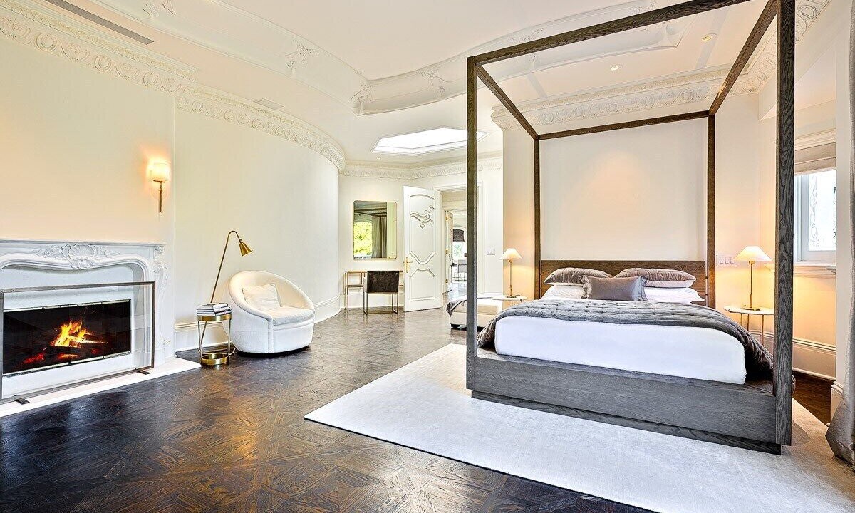 Photo of Bedroom in Beverly Hills