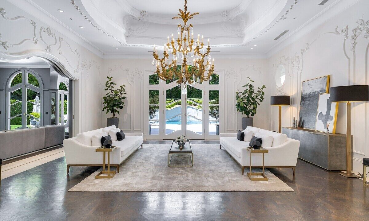 Photo of Others in Beverly Hills